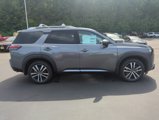 New 2025 Nissan Pathfinder Platinum image 6