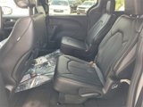 New 2026 Chrysler Pacifica Select image 5