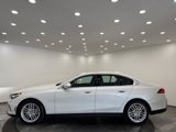 Used 2025 BMW 540i xDrive w/ Premium Package image 5