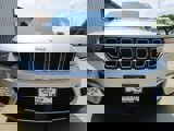 Used 2024 Jeep Grand Cherokee Limited image 2
