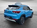 Certified 2025 Chevrolet TrailBlazer LT w/ Driver Confidence Package image 3