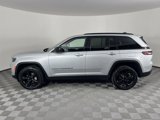 Used 2024 Jeep Grand Cherokee Altitude image 5