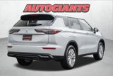 New 2025 Mitsubishi Outlander ES image 4