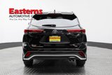 Used 2023 Toyota Highlander XSE image 6