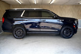 Used 2023 GMC Yukon Denali w/ Advanced Technology Package image 6
