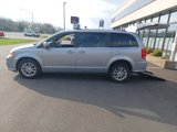 Used 2019 Dodge Grand Caravan SXT image 3