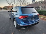 Used 2018 Volkswagen Tiguan SE w/ Panoramic Sunroof Package image 5