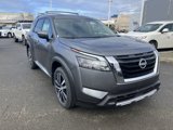 New 2025 Nissan Pathfinder Platinum image 2