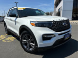 Certified 2022 Ford Explorer XLT w/ Equipment Group 202A image 3