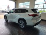 Used 2023 Toyota Highlander XLE image 4