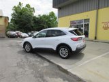 Used 2021 Ford Escape SE image 3