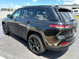 Used 2023 Jeep Grand Cherokee Limited w/ Luxury Tech Group II image 5
