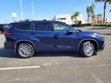Certified 2023 Toyota Highlander Platinum image 4