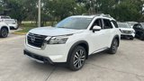 New 2025 Nissan Pathfinder Platinum image 3