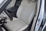 Used 2018 Bentley Bentayga image 2