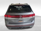 New 2025 Volkswagen Atlas SE image 4