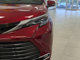 New 2025 Toyota Sienna Platinum image 4