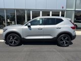 Certified 2025 Volvo XC40 B5 Core image 2