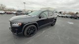 Certified 2023 GMC Acadia SLT w/ Elevation Edition image 4