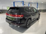 New 2025 Volkswagen Atlas SE image 4