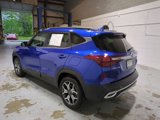 Used 2021 Kia Seltos EX image 5