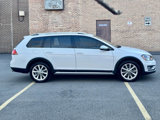 Used 2017 Volkswagen Golf Alltrack SE image 6