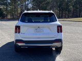 New 2025 Kia Sorento EX image 4