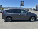 Certified 2021 Chrysler Pacifica Touring-L image 5