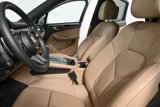 Certified 2025 Porsche Macan image 4