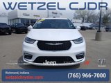 Certified 2022 Chrysler Pacifica Touring-L w/ Uconnect Theater Family Group image 2