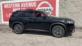 New 2025 Nissan Pathfinder SV w/ SV Premium Package image 3