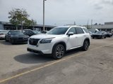 New 2025 Nissan Pathfinder Platinum image 2