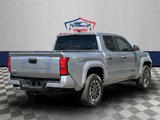 Used 2025 Toyota Tacoma TRD Sport w/ TRD Sport Upgrade Package image 5