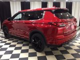 Used 2023 Mitsubishi Outlander SE image 4