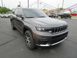 Used 2023 Jeep Grand Cherokee L Limited w/ Luxury Tech Group II image 3