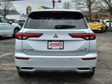 Used 2024 Mitsubishi Outlander SE image 4
