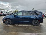 New 2025 Chrysler Pacifica Premium image 4