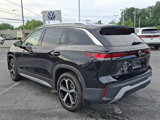 New 2025 Volkswagen Tiguan SE image 3