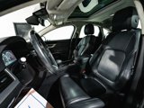 Used 2019 Jaguar XF Prestige image 2