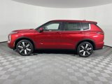 New 2025 Mitsubishi Outlander SE image 3