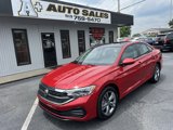 Used 2024 Volkswagen Jetta SE w/ Panoramic Sunroof Package image 2