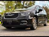 Used 2024 Chrysler Pacifica Limited image 5
