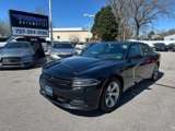 Used 2017 Dodge Charger SXT image 3