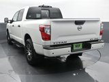 Used 2024 Nissan Titan SV w/ SV Convenience Package image 4