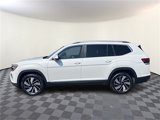 New 2025 Volkswagen Atlas SEL image 5