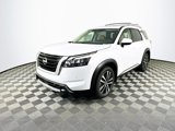 New 2025 Nissan Pathfinder Platinum image 4