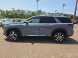 New 2025 Nissan Pathfinder Platinum image 4