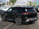 New 2025 Nissan Pathfinder Platinum image 3