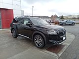 New 2025 Nissan Pathfinder Platinum w/ Black Appearance Package image 3