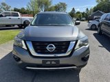Used 2020 Nissan Pathfinder SV image 2